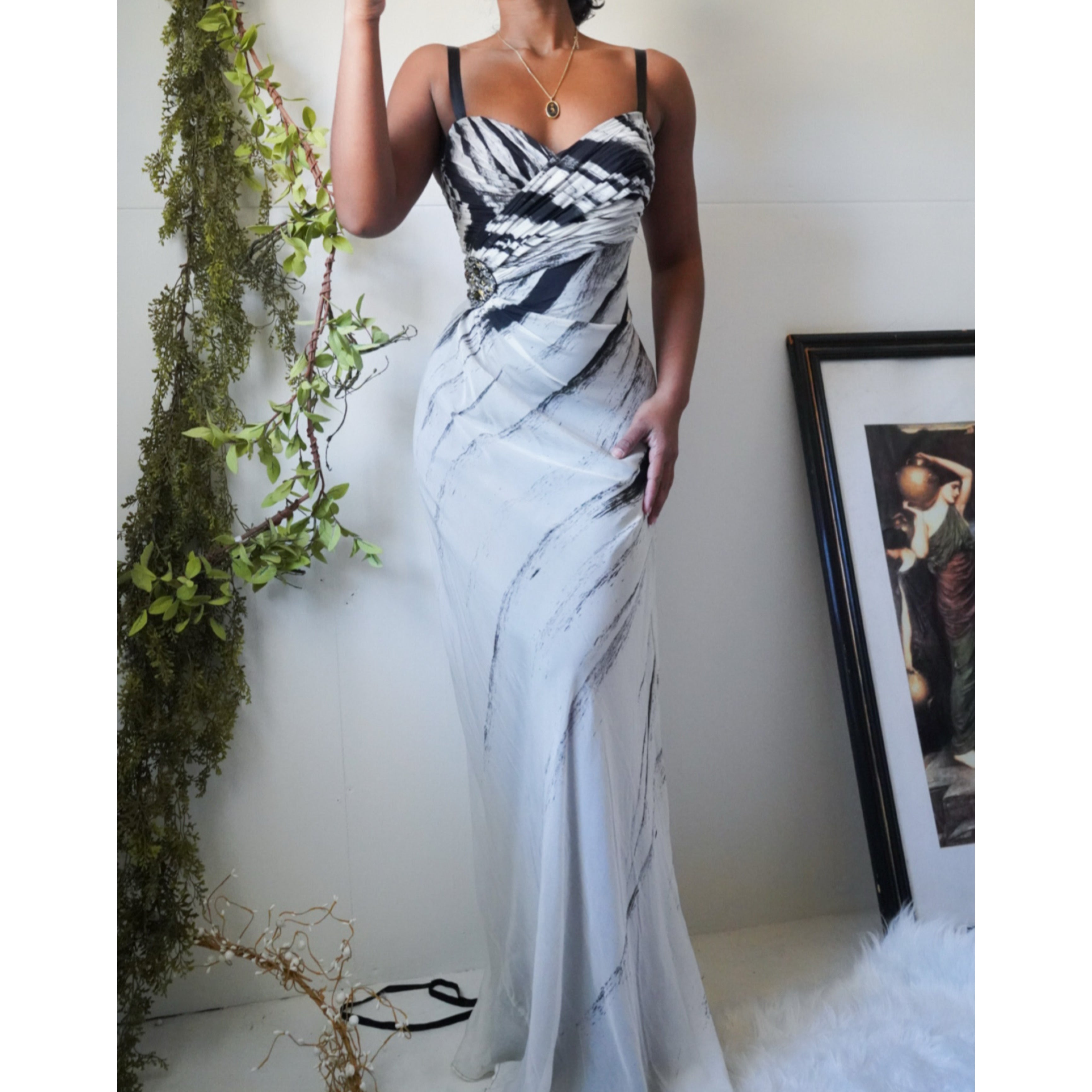 abstract-monochrome-silk-gown-image