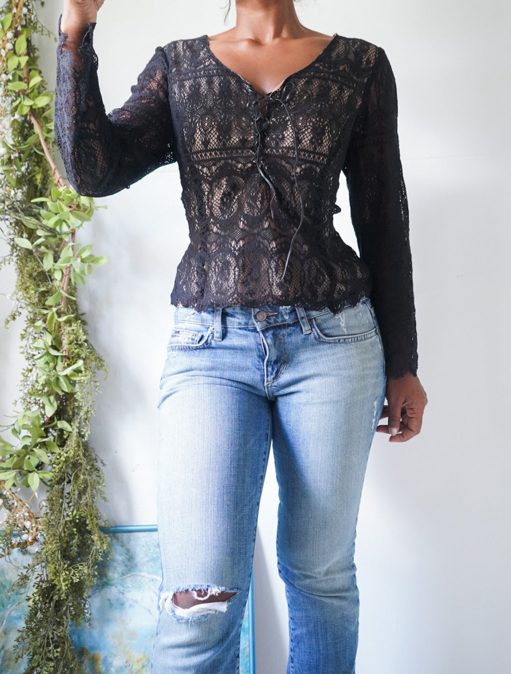 Y2K Black Lace Flare Sleeve Layered Top