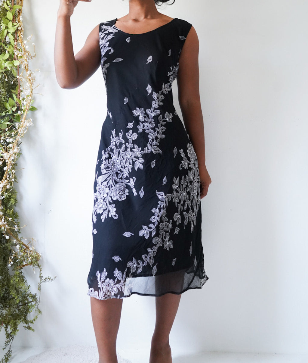 Vintage Y2K Staple Floral Midi Dress