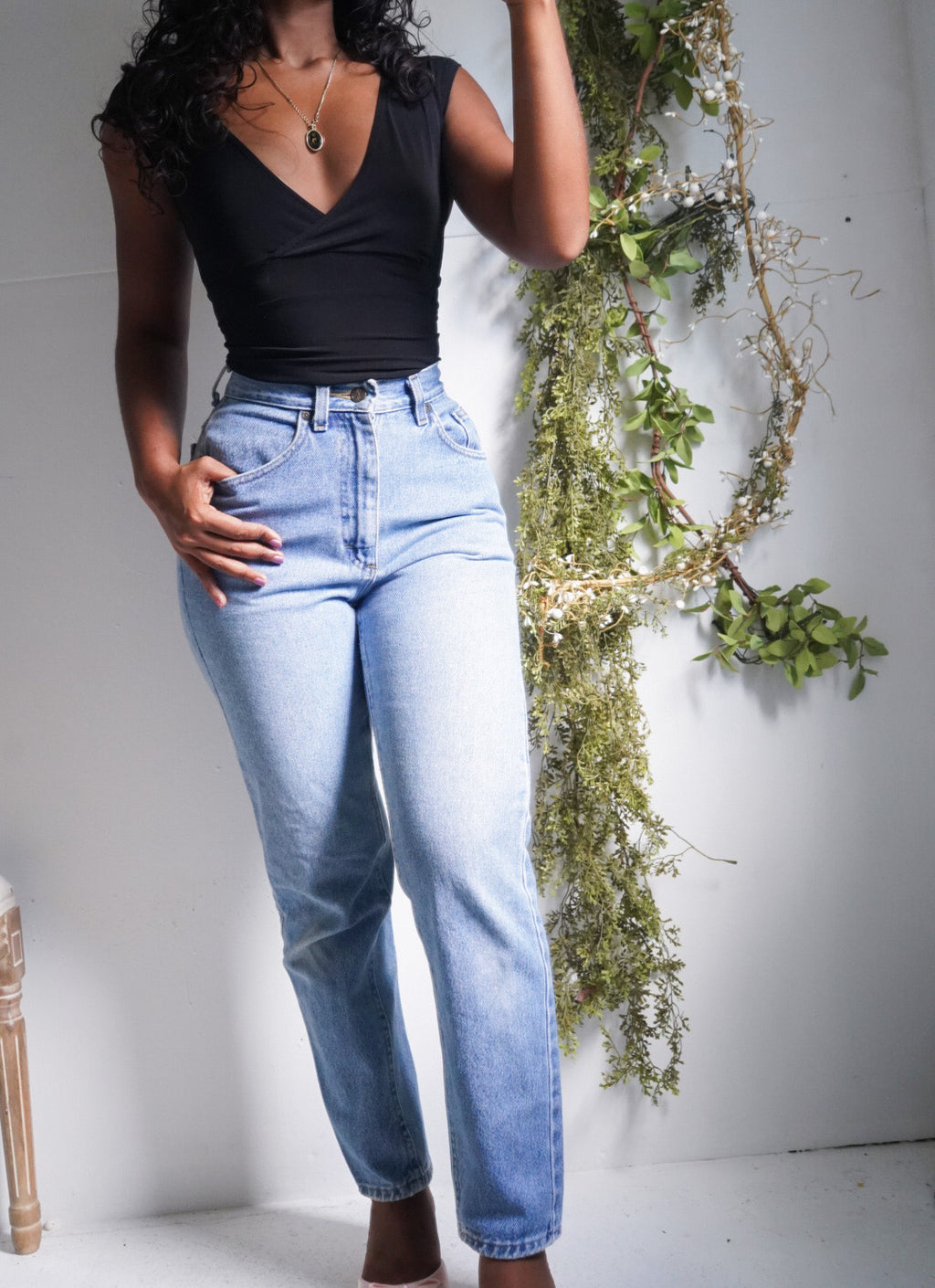 90’s Light Wash Tapered Lee Rider Jeans (27)