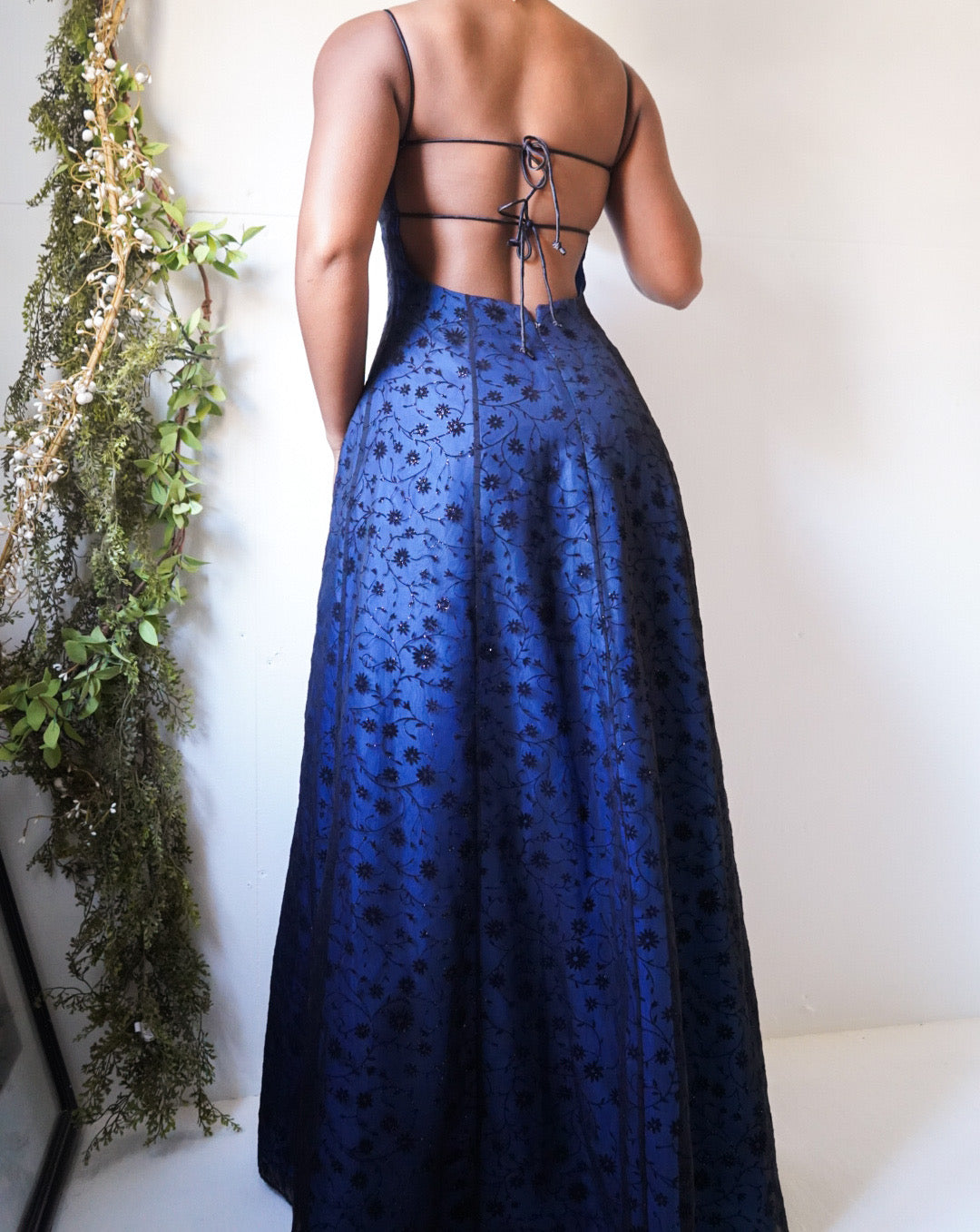 Blue and Black Layer Backless Gown