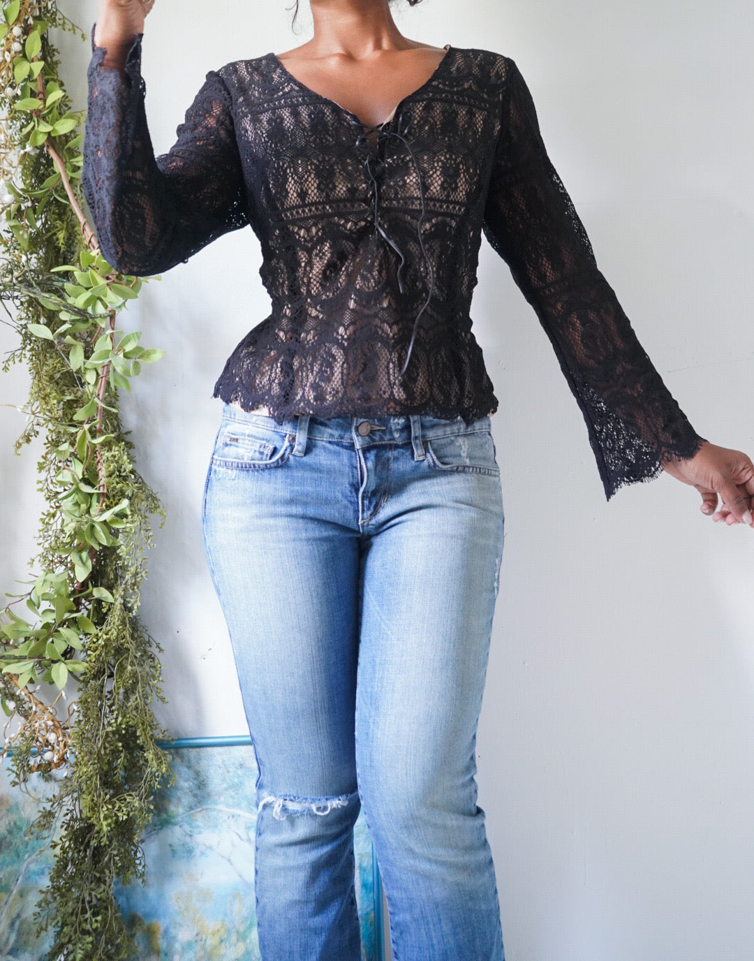 Y2K Black Lace Flare Sleeve Layered Top