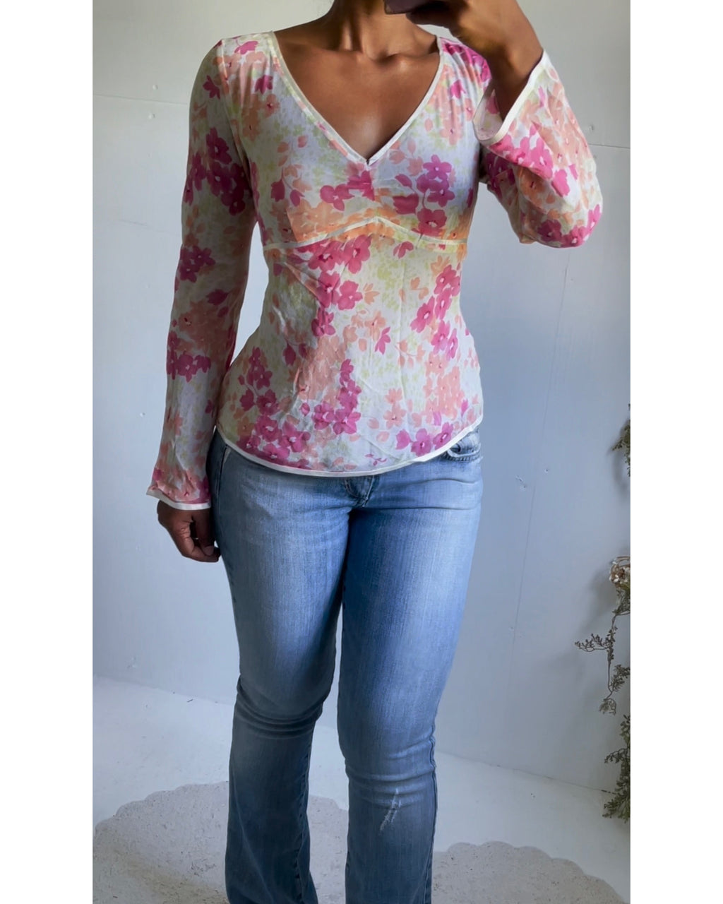 Vintage Y2K Ivory and Pink Floral Silk Long Sleeve Top