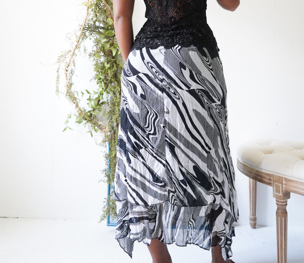 Y2K Monochrome Abstract Crinkle Skirt