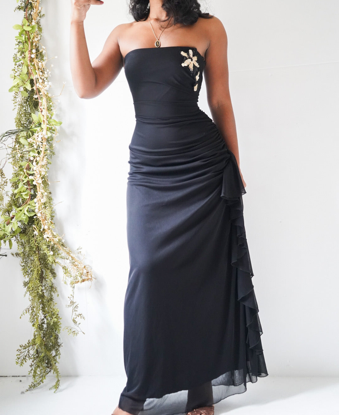 Y2K Strapless Black Ruffle Detail Gown