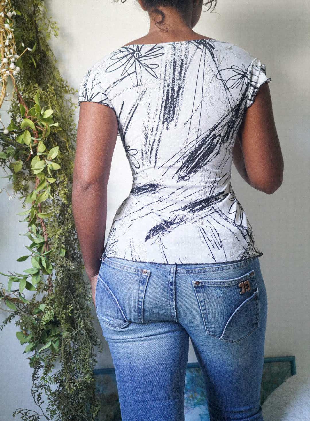 Y2K Monochrome Abstract Split Front Top