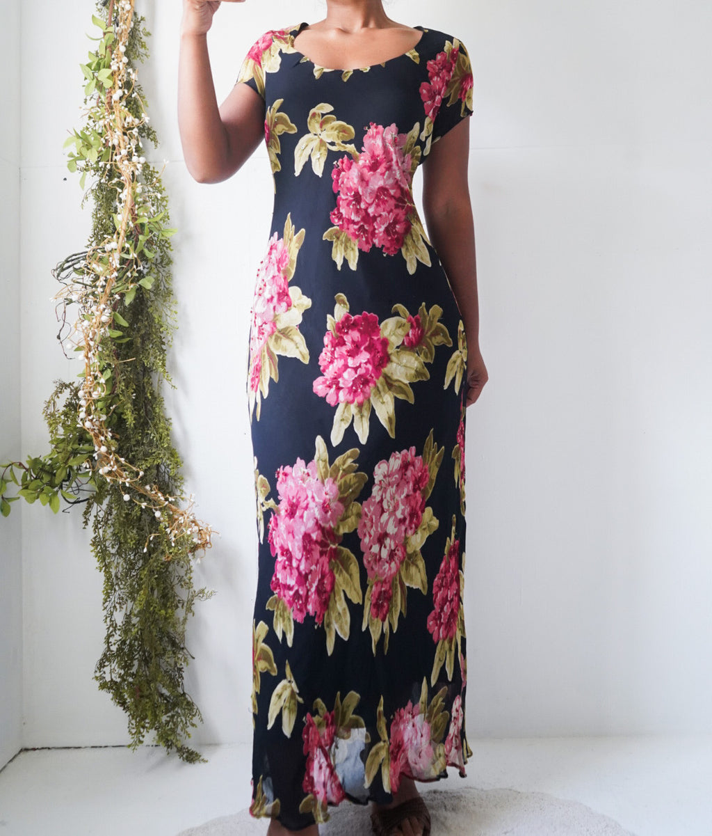 Vintage 90’s Floral Black Maxi Dress