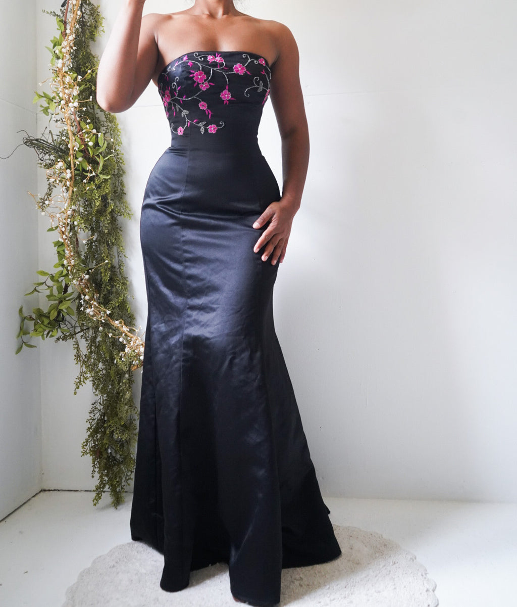 Vintage Y2K Black Strapless Mermaid Hem Gown