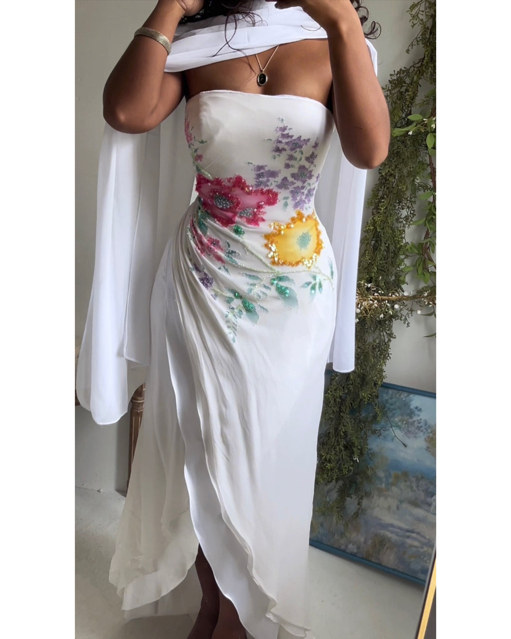 Rare Vintage Y2K Strapless Floral Detail Ivory Gown