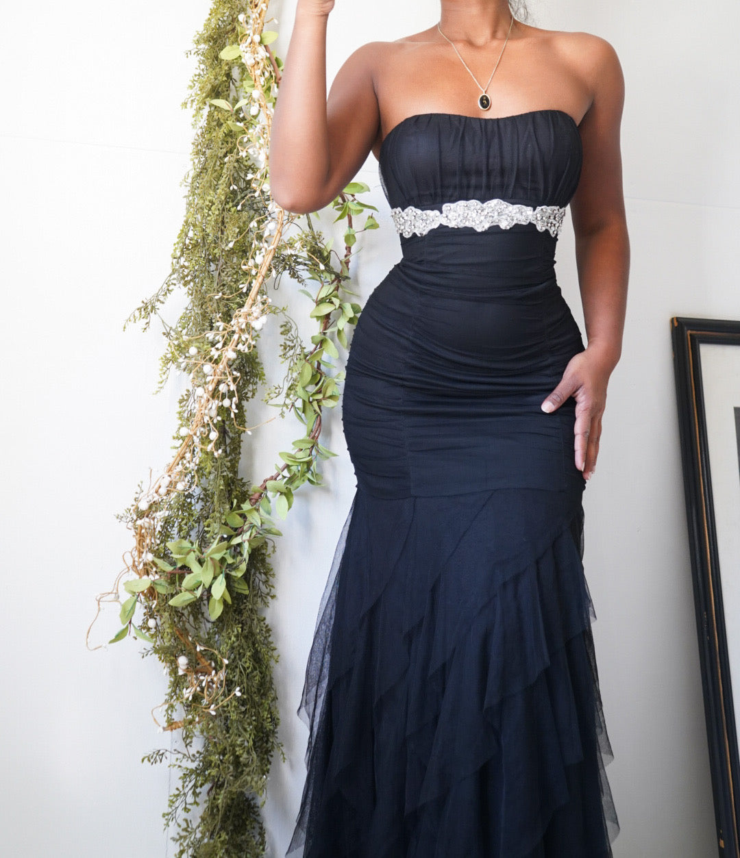 Vintage Ruched Mermaid Black Strapless Gown