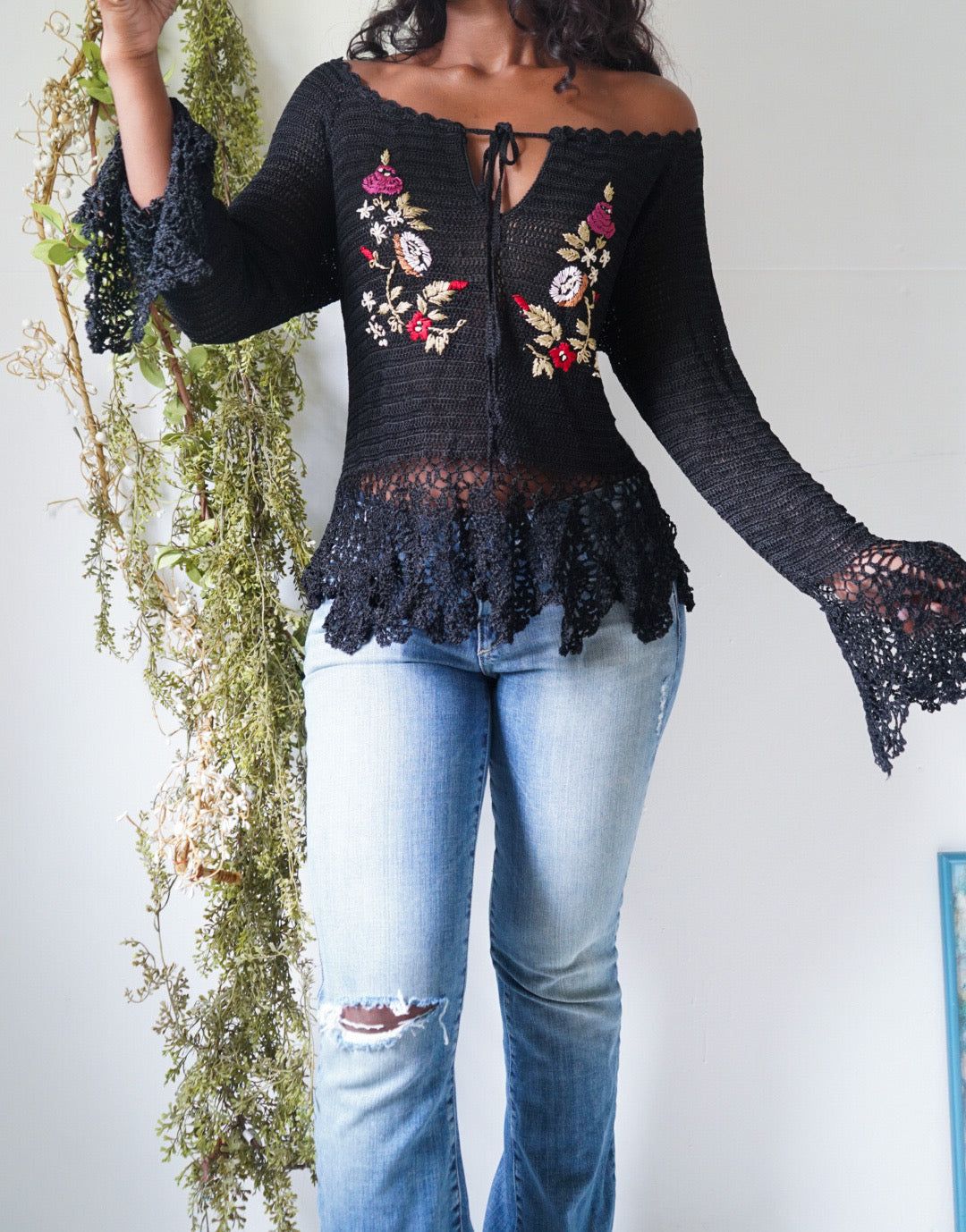 Vintage Y2K Rayon Crochet Knit Ruffle Sleeve Top