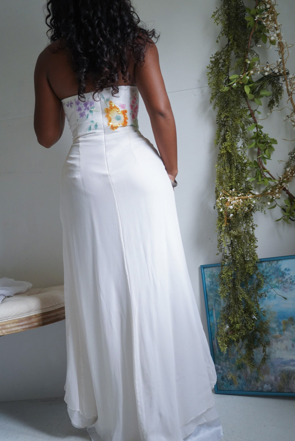 Rare Vintage Y2K Strapless Floral Detail Ivory Gown
