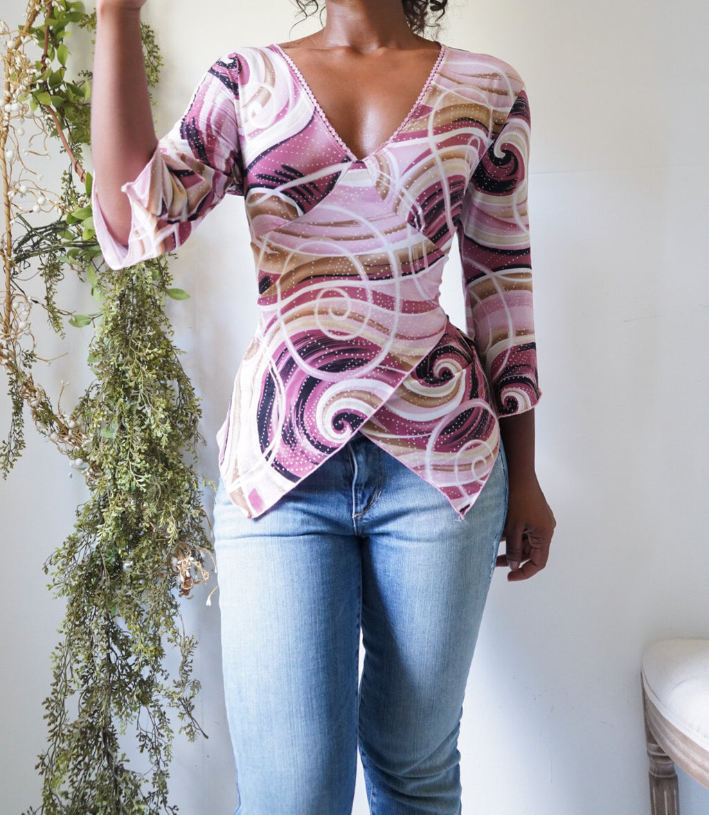 Y2K Abstract Crossover 3/4 Sleeve Top