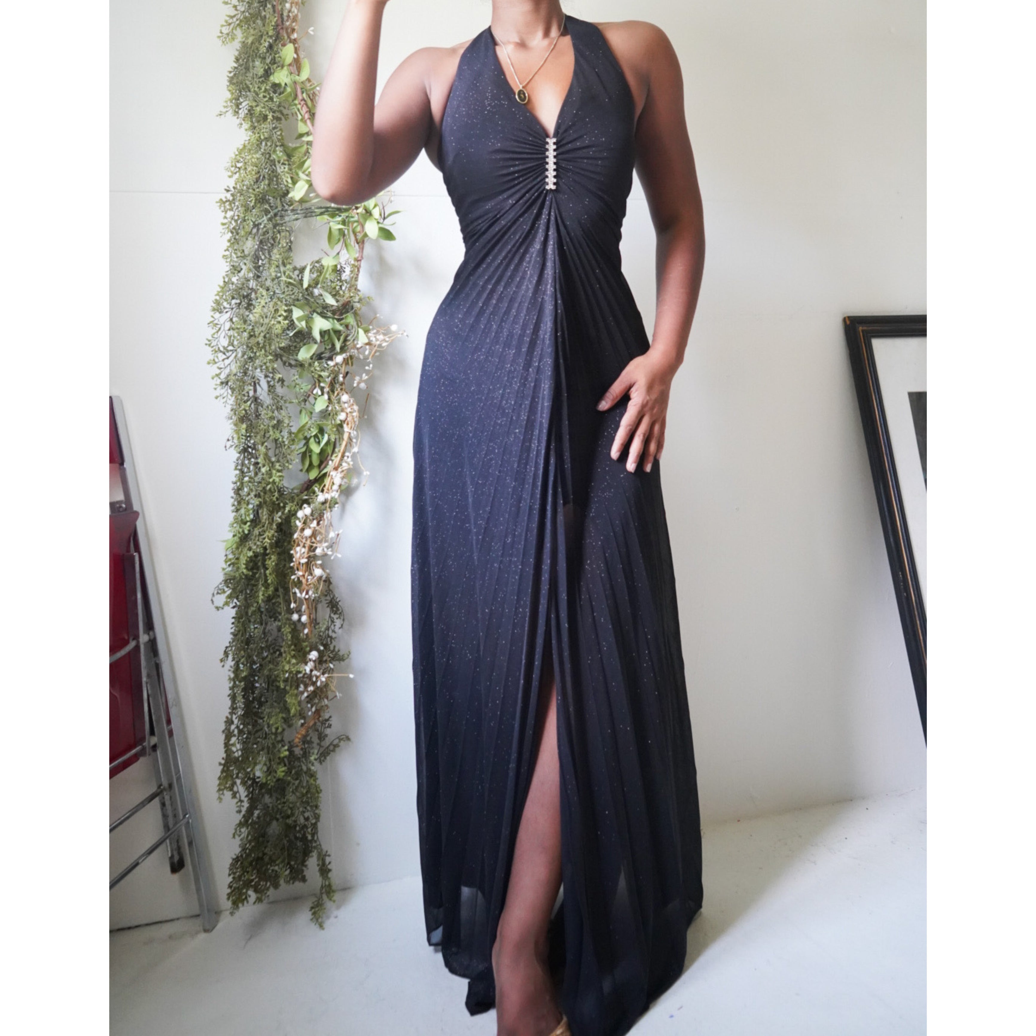 black-glitter-pleat-halter-gown-image