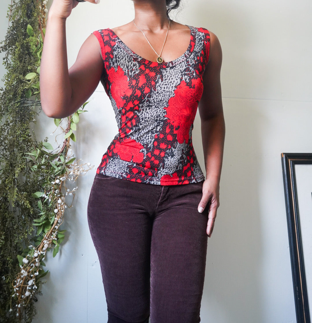 abstract-animal-print-tank-image