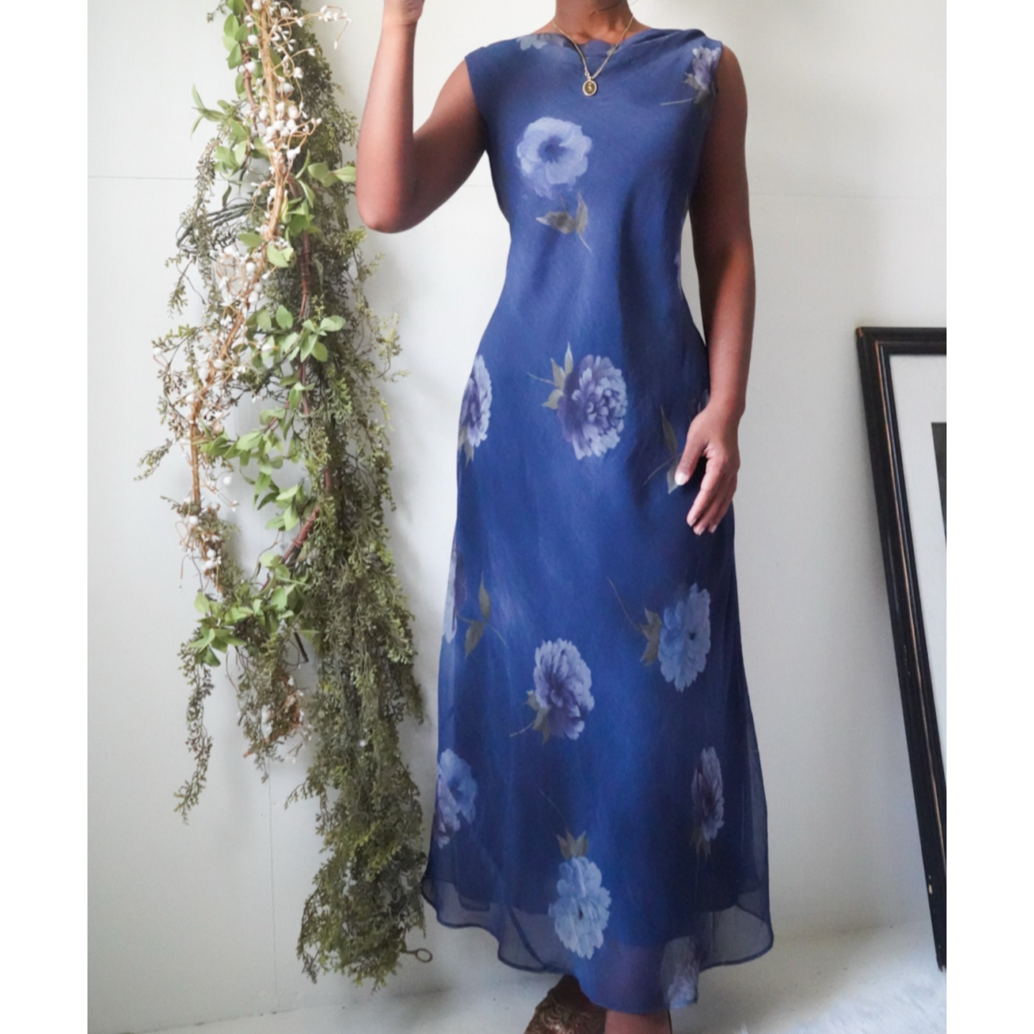 blue-floral-maxi-dress-image
