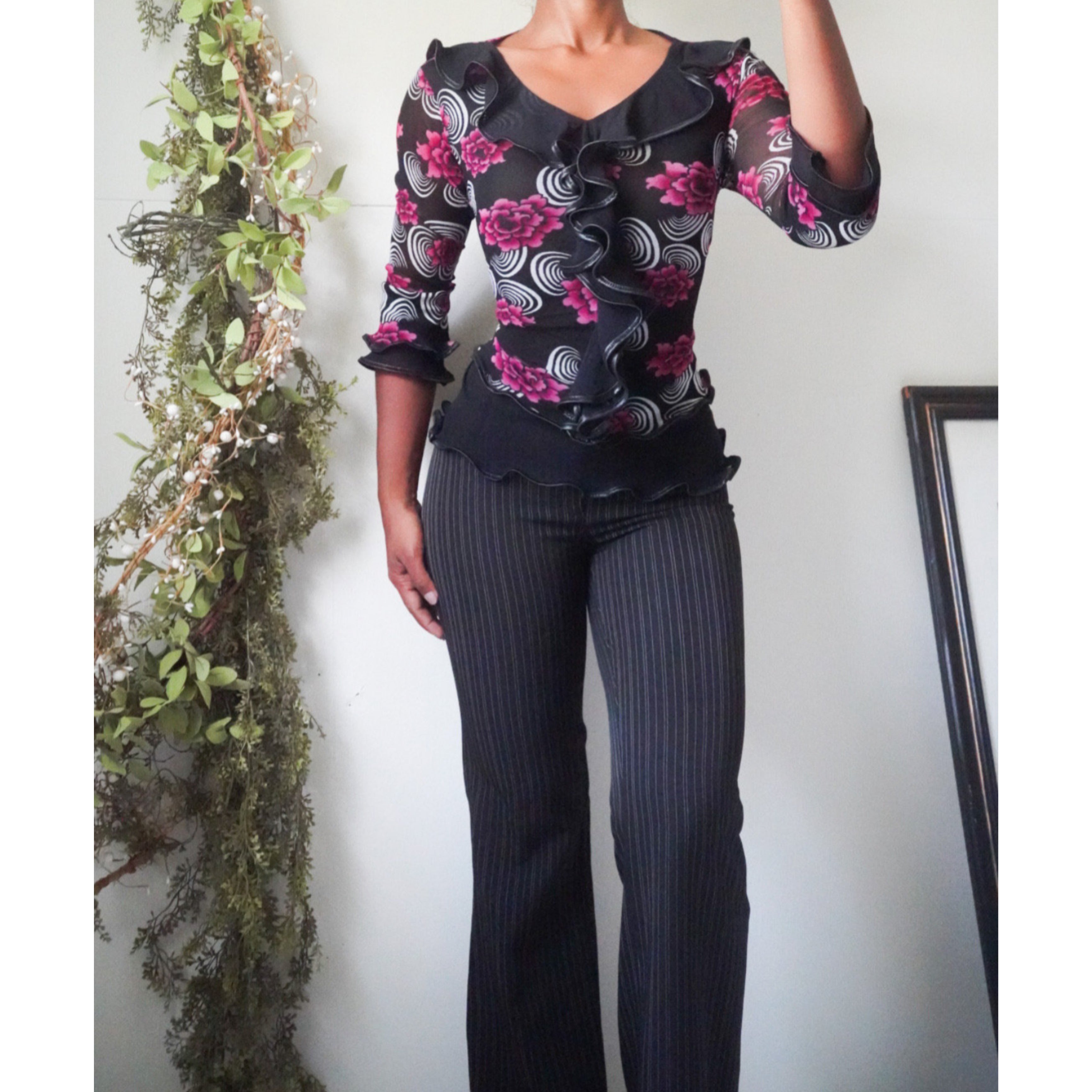 Abstract Mesh Ruffle Top