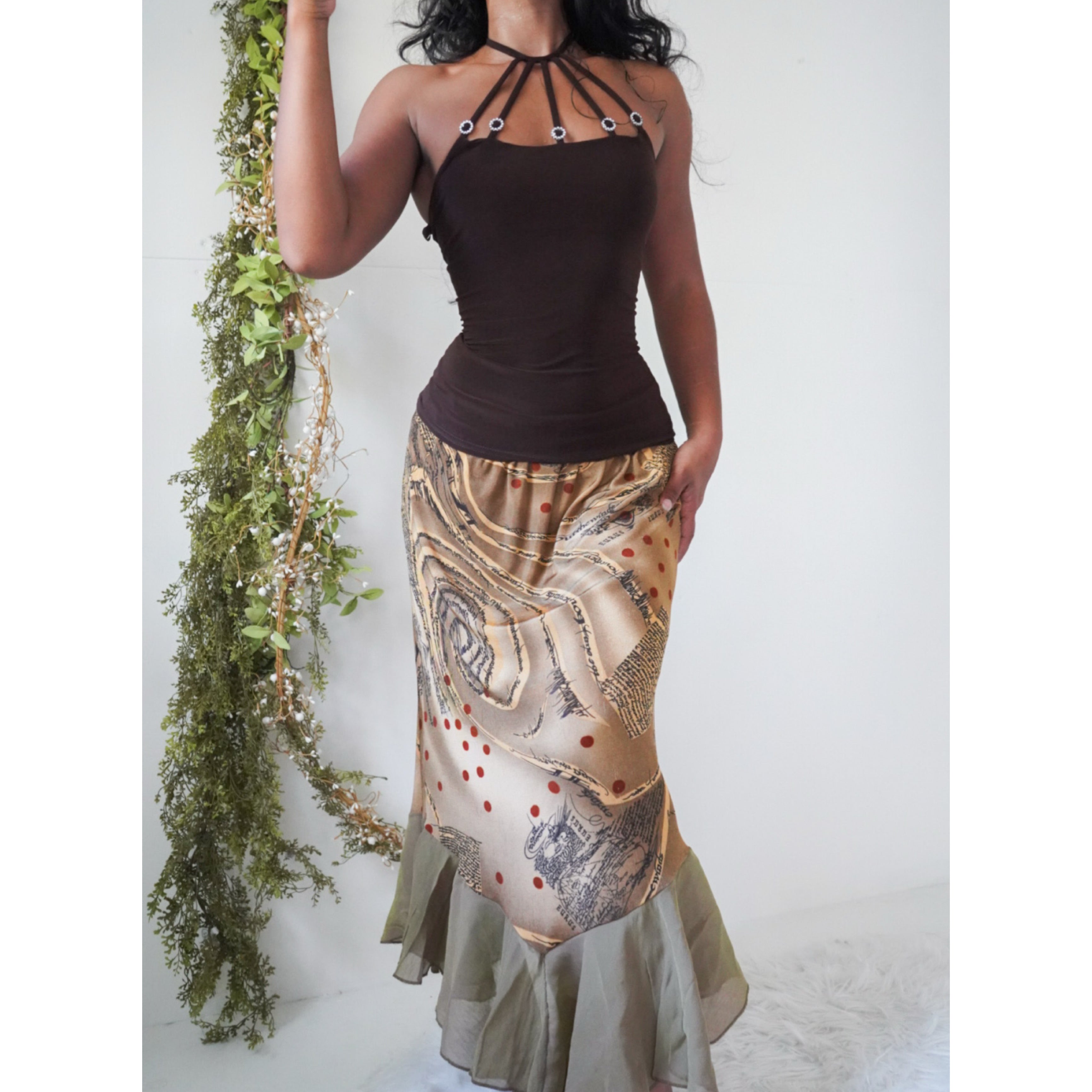 abstract-novelty-print-skirt-image