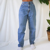 Vintage 90’s Levi’s 551 Jeans (30-31”)
