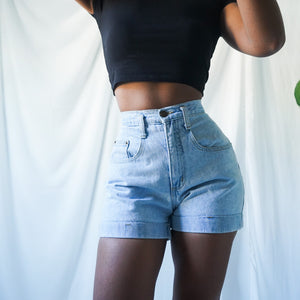 Vintage 90’s High Waisted Mom Shorts (25”)