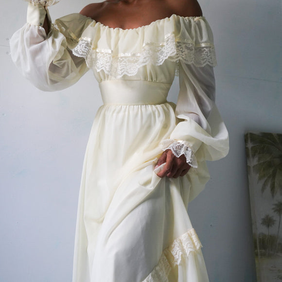 Vintage 70’s Cream Gown (S)