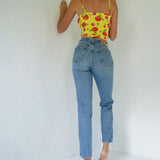 Vintage 90's high wishes tapered jeans.