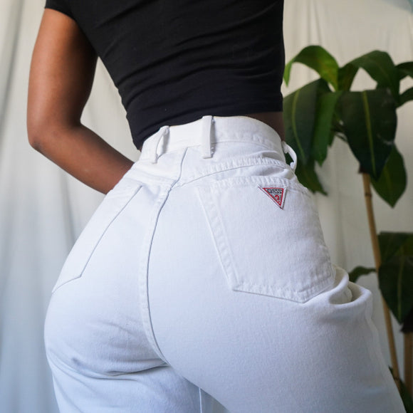 Vintage 90’s White Tapered Guess Jeans (27”)