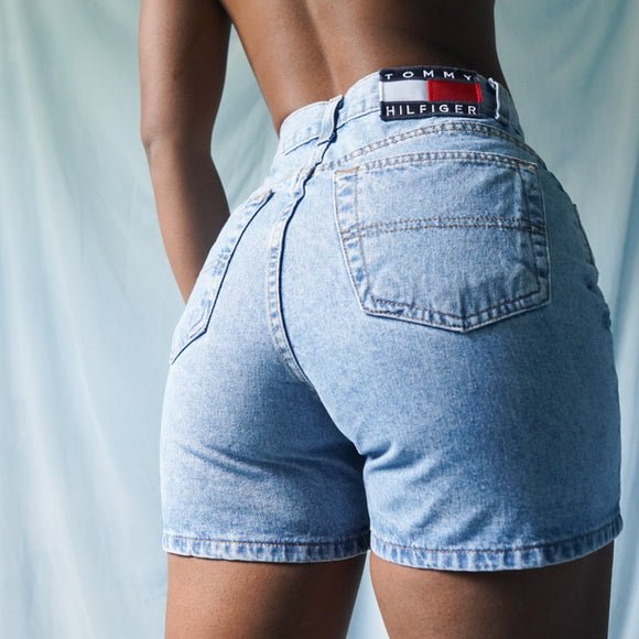 Rare vintage 90’s High Waist Tommy Shorts (26-27”)