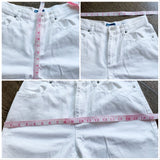 Vintage 90’s White Highwaisted Mom Jeans (27”)