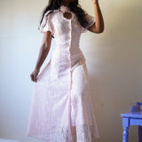 Vintage 90’s Tea Length Pale Pink Lace Dress (M)