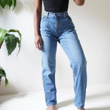 Y2K Relaxed Fit Levi’s Jeans (28-29”)