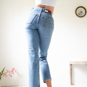 Vintage high waisted Tommy jeans.